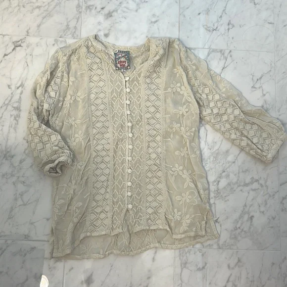 Johnny was Cream embroidered top XS - Picture 3 of 4